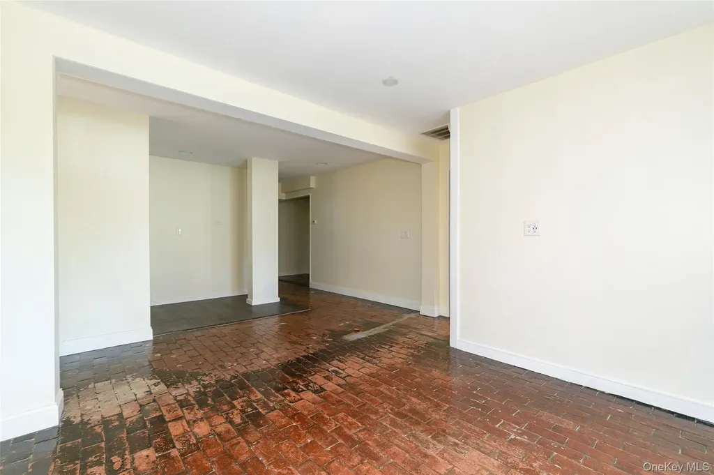7 Ferris Lane Poughkeepsie NY 12601