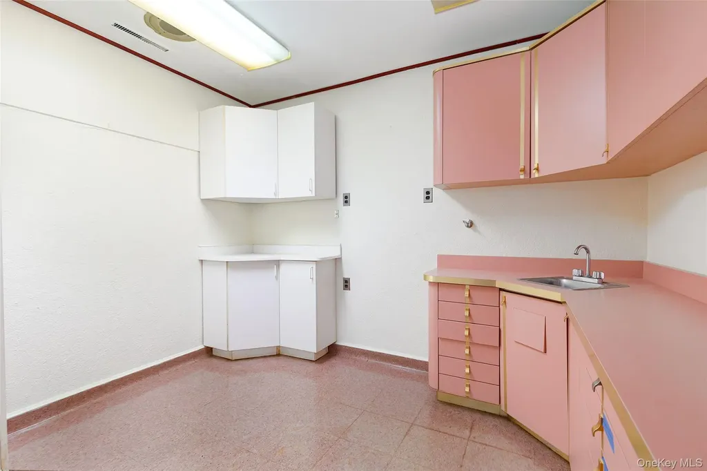 7 Ferris Lane Poughkeepsie NY 12601
