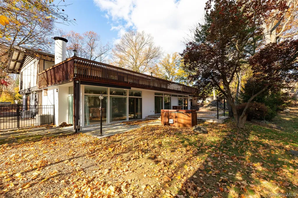 7 Ferris Lane Poughkeepsie NY 12601