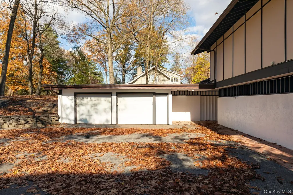7 Ferris Lane Poughkeepsie NY 12601