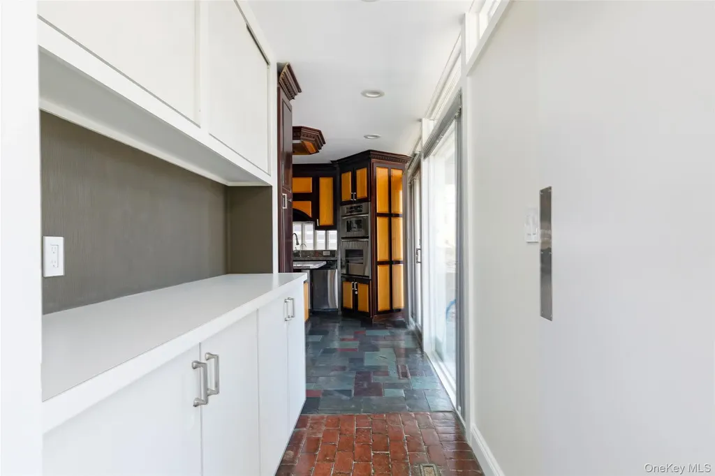 7 Ferris Lane Poughkeepsie NY 12601