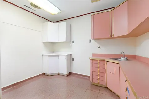 7 Ferris Lane Poughkeepsie NY 12601