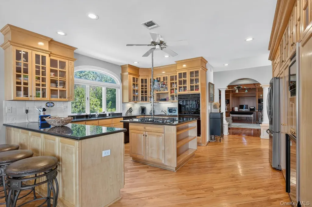 5 Penny Lane Saint James NY 11780