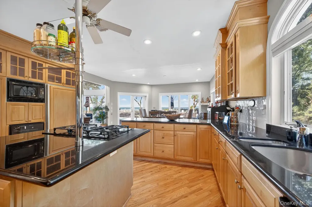 5 Penny Lane Saint James NY 11780