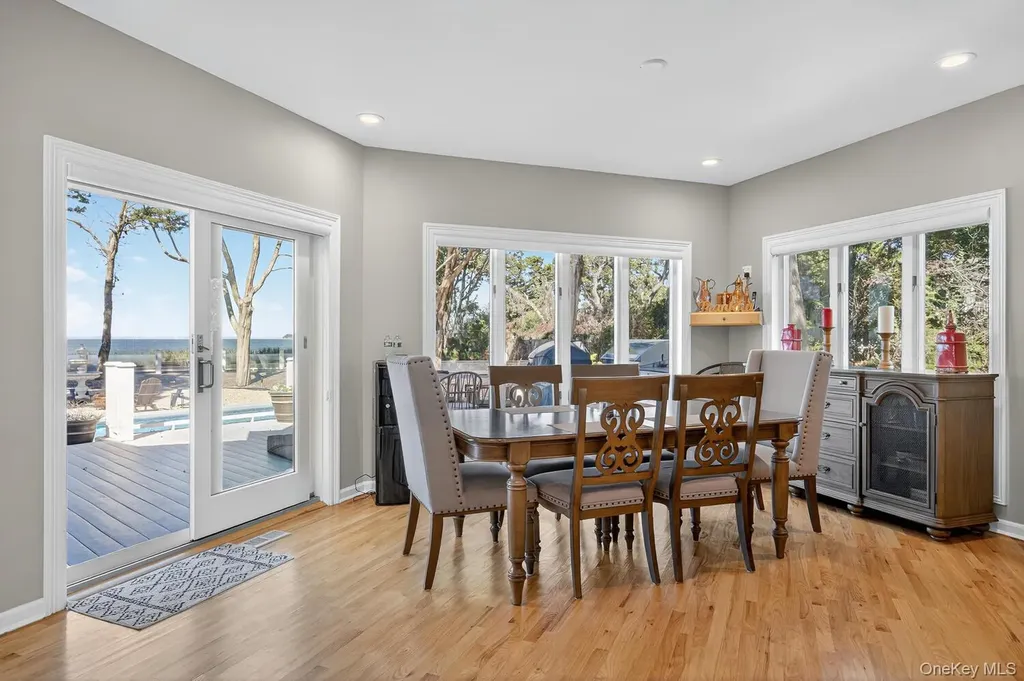 5 Penny Lane Saint James NY 11780