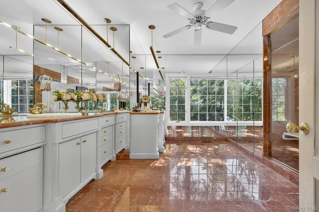 5 Penny Lane Saint James NY 11780