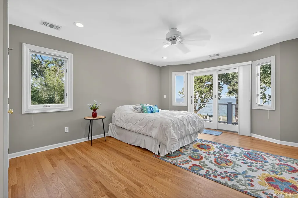 5 Penny Lane Saint James NY 11780