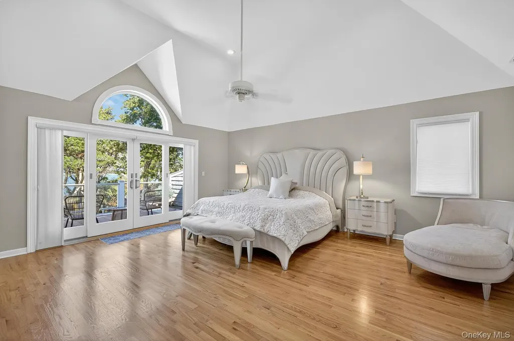 5 Penny Lane Saint James NY 11780