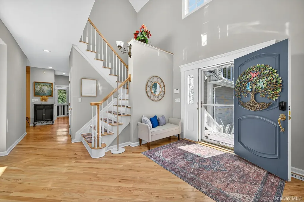 5 Penny Lane Saint James NY 11780