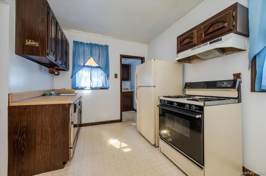 1 Oak Avenue Bronx NY 10465