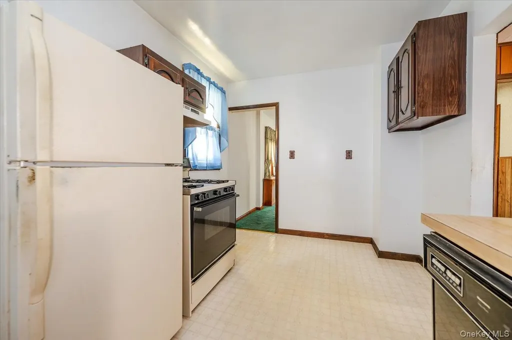 1 Oak Avenue Bronx NY 10465