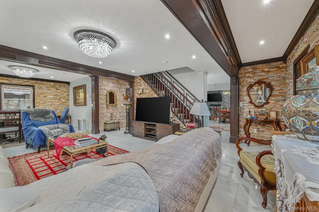 38 Quarry Lane Levittown NY 11756