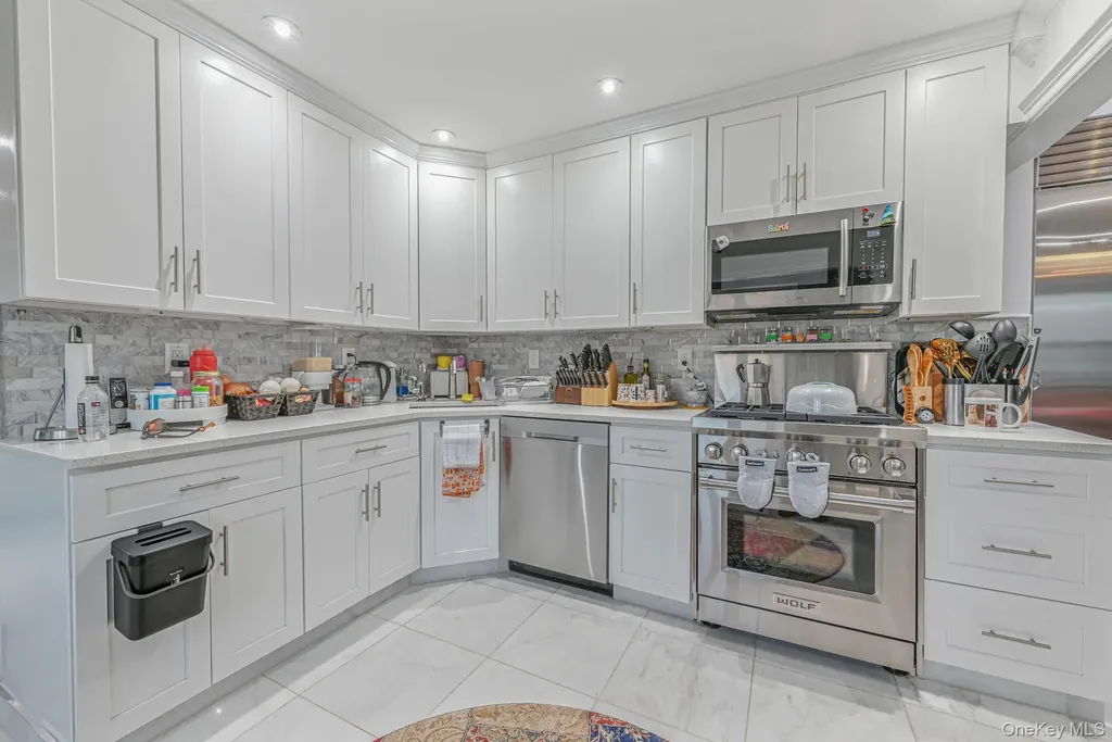 38 Quarry Lane Levittown NY 11756