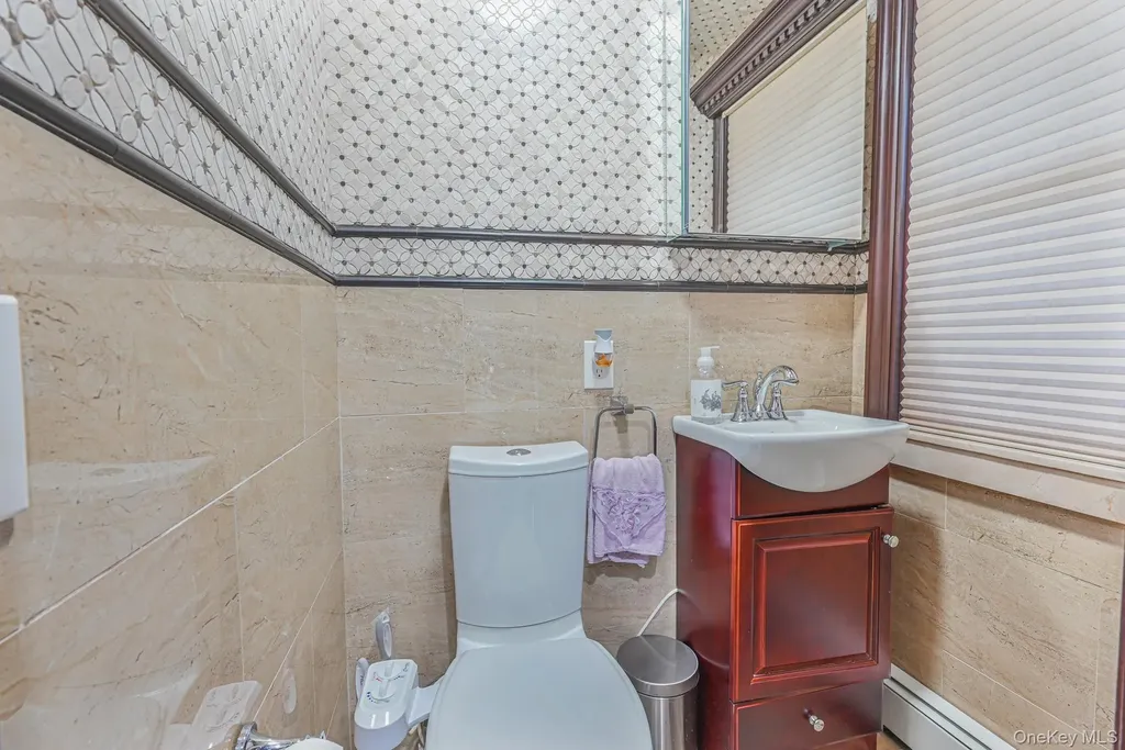 38 Quarry Lane Levittown NY 11756