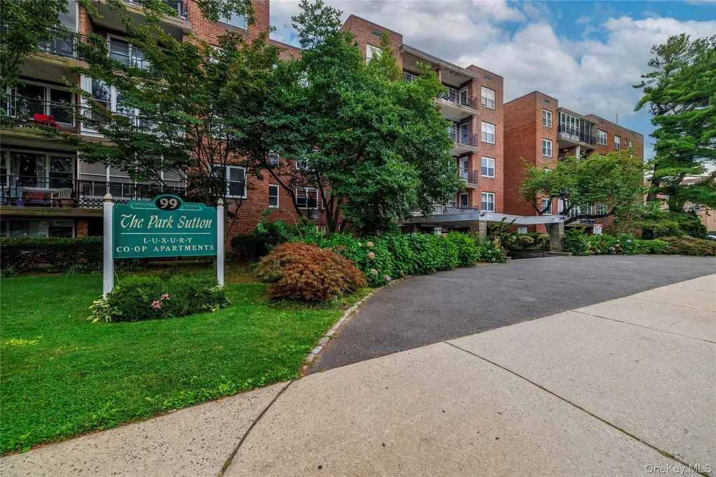 99 Randall Freeport NY 11520