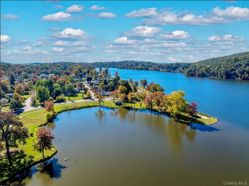 11 Katonah Road Carmel NY 10512