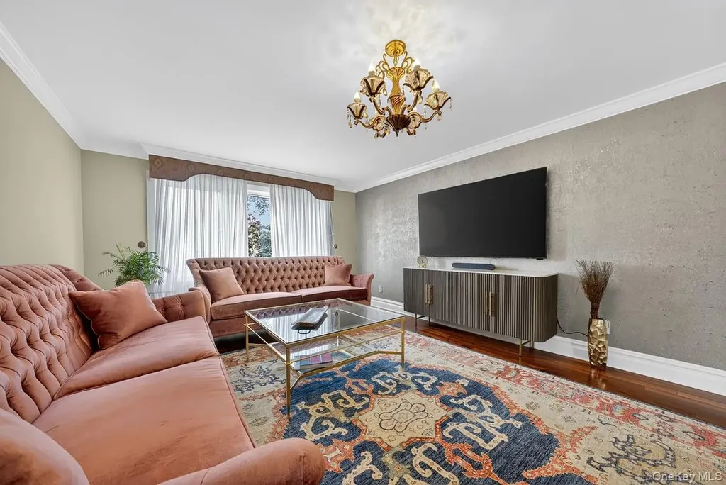 20 Ashford Place Yonkers NY 10701