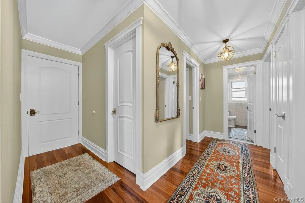 20 Ashford Place Yonkers NY 10701