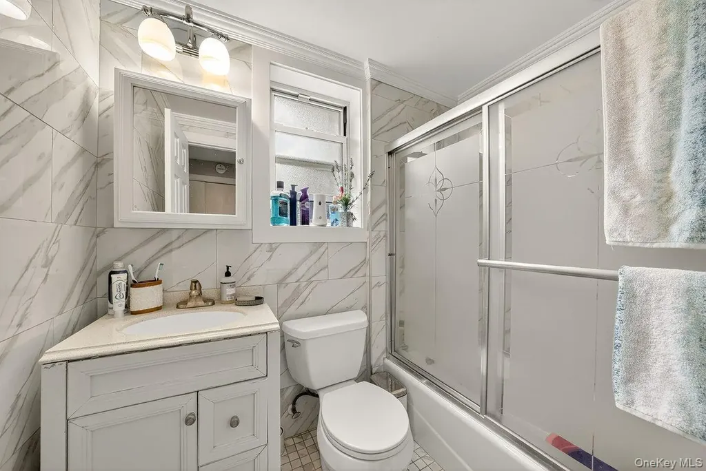 20 Ashford Place Yonkers NY 10701