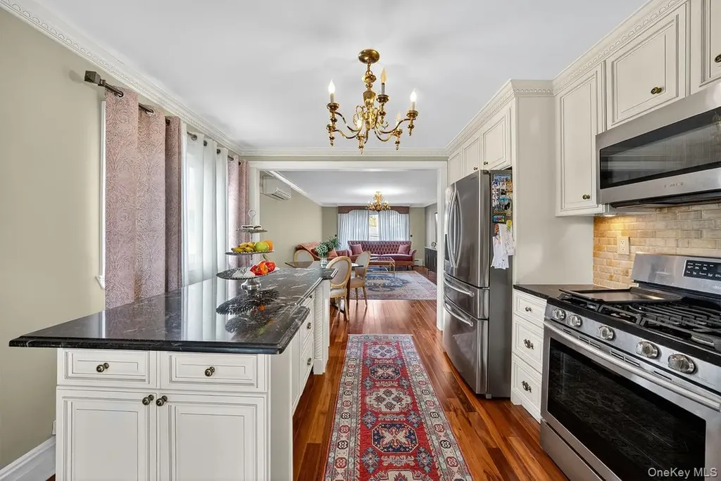 20 Ashford Place Yonkers NY 10701