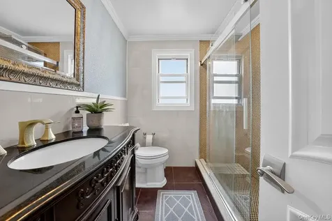 20 Ashford Place Yonkers NY 10701