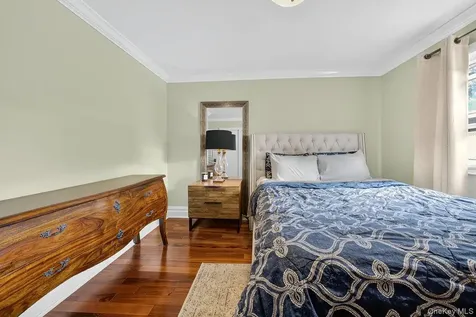 20 Ashford Place Yonkers NY 10701