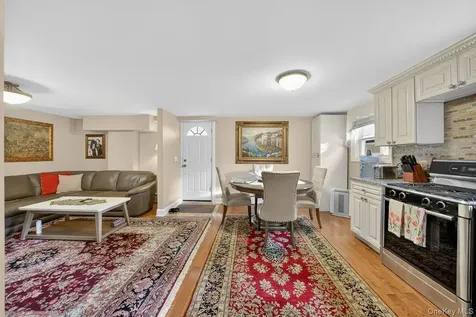 20 Ashford Place Yonkers NY 10701