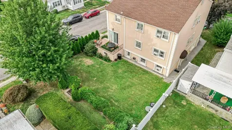20 Ashford Place Yonkers NY 10701