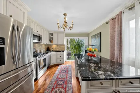 20 Ashford Place Yonkers NY 10701