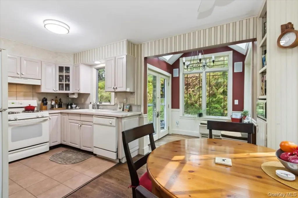 826 Buck Road Stone Ridge NY 12484