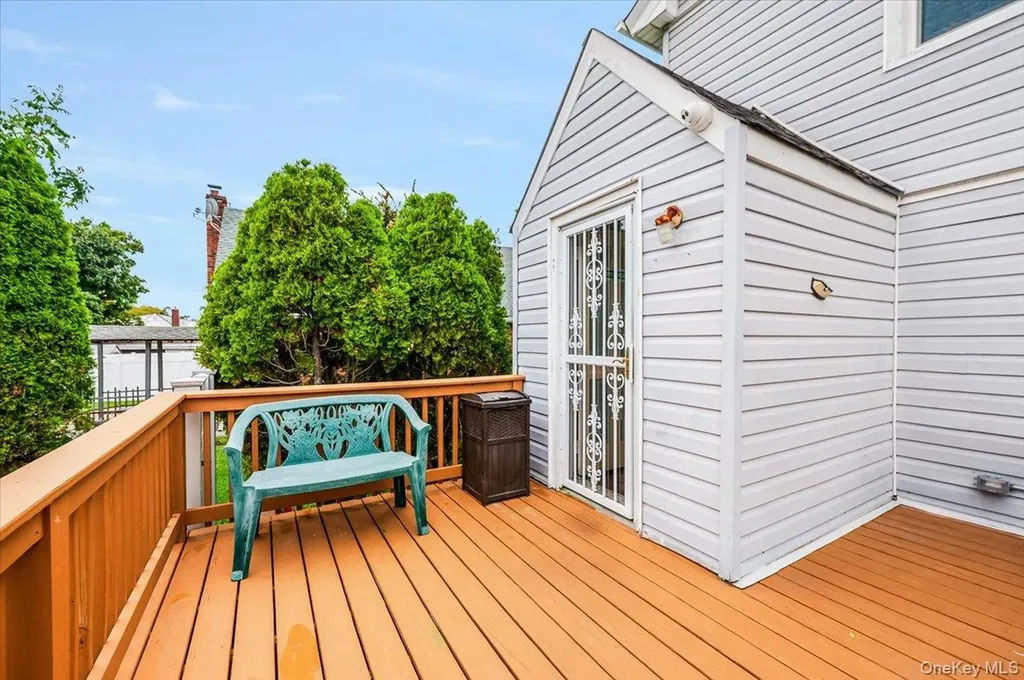 174 Hoffman Avenue Elmont NY 11003