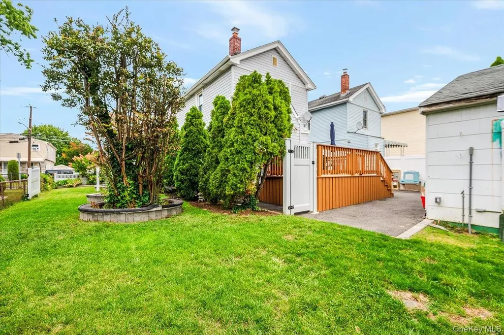 174 Hoffman Avenue Elmont NY 11003