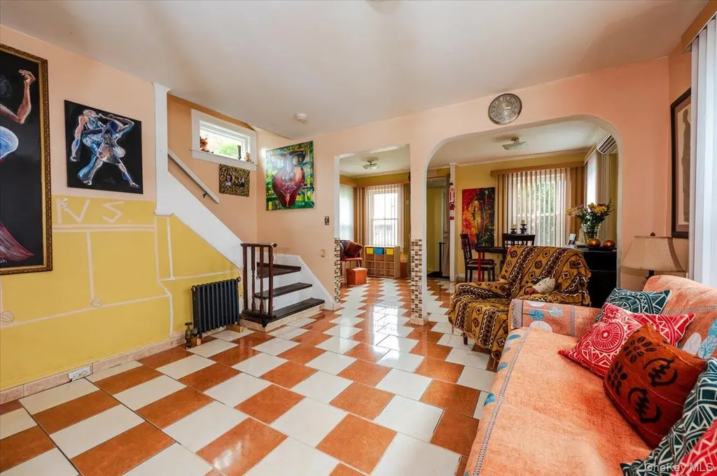 174 Hoffman Avenue Elmont NY 11003