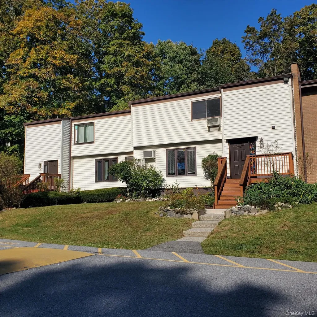 3 Hook Road Poughkeepsie NY 12601