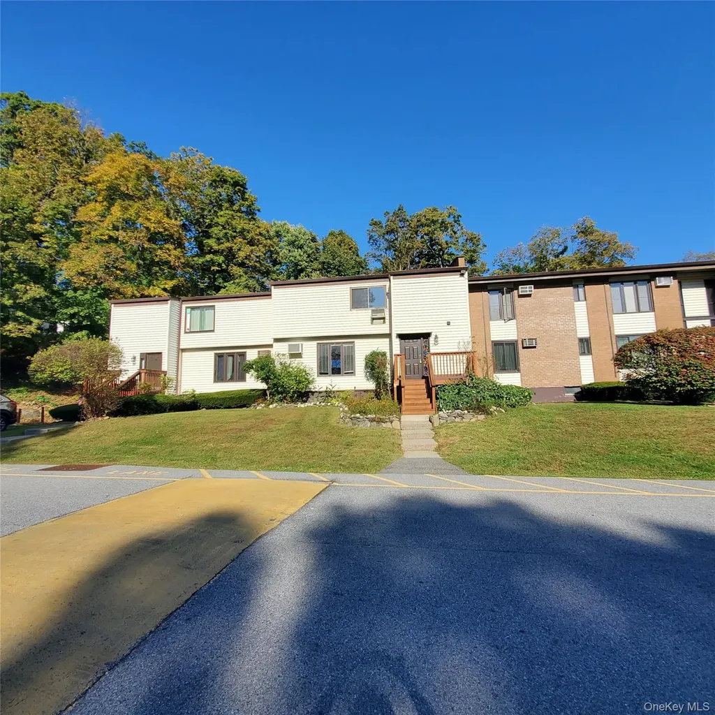 3 Hook Road Poughkeepsie NY 12601