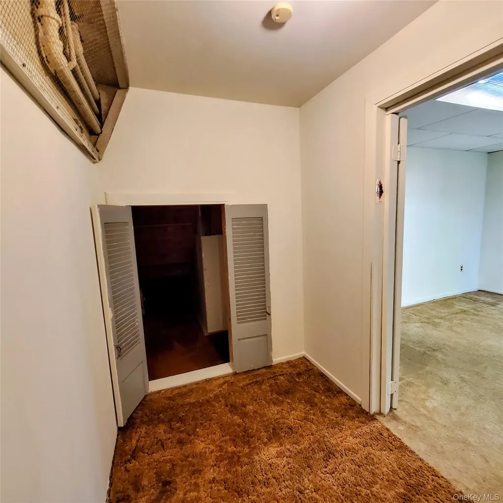 3 Hook Road Poughkeepsie NY 12601
