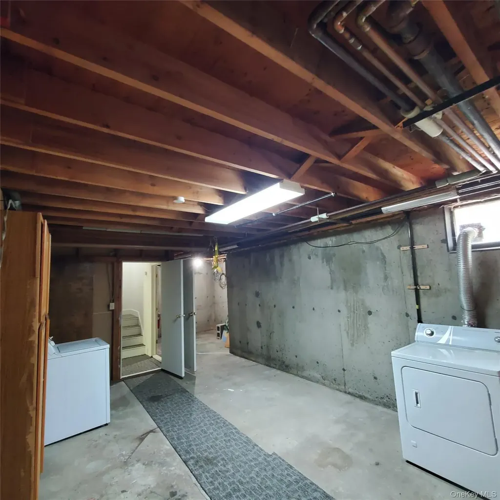 3 Hook Road Poughkeepsie NY 12601