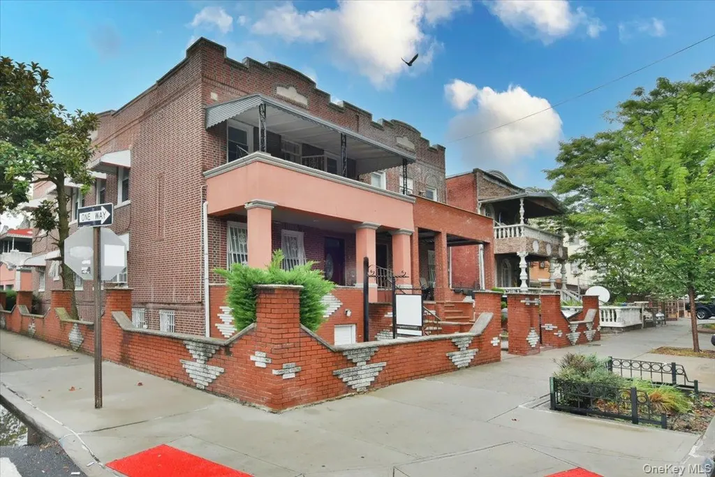 121 Riverdale Avenue Brooklyn NY 11212
