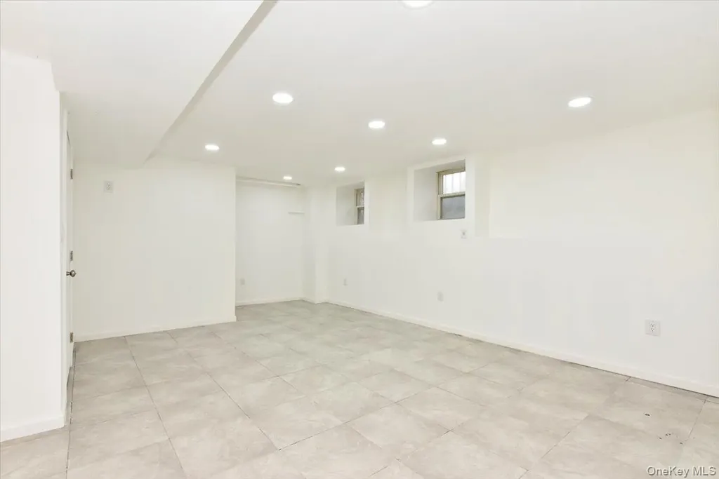 121 Riverdale Avenue Brooklyn NY 11212