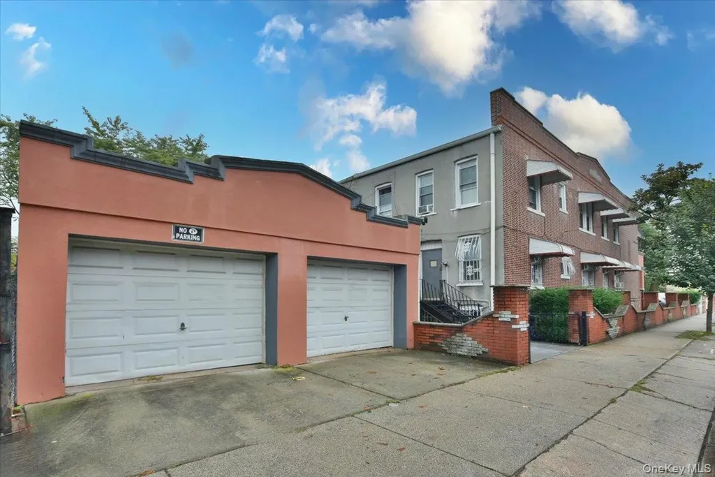 121 Riverdale Avenue Brooklyn NY 11212