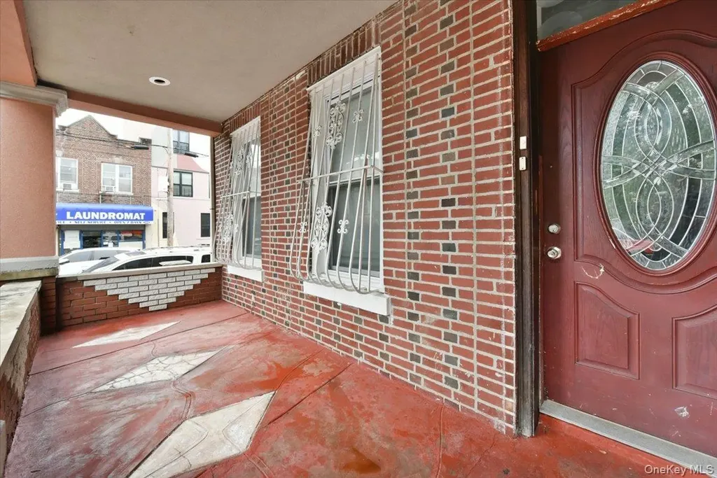 121 Riverdale Avenue Brooklyn NY 11212