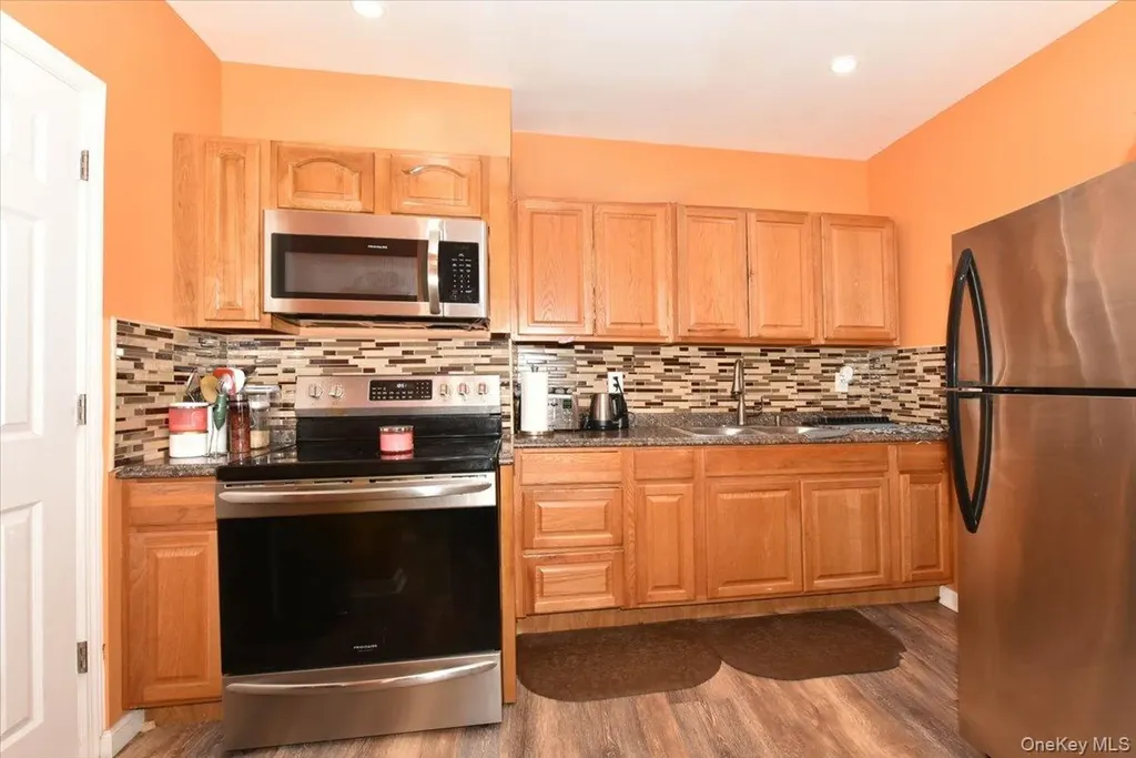 121 Riverdale Avenue Brooklyn NY 11212