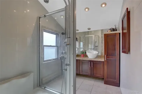 85-16 250th Street Bellerose NY 11426