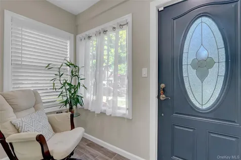 85-16 250th Street Bellerose NY 11426