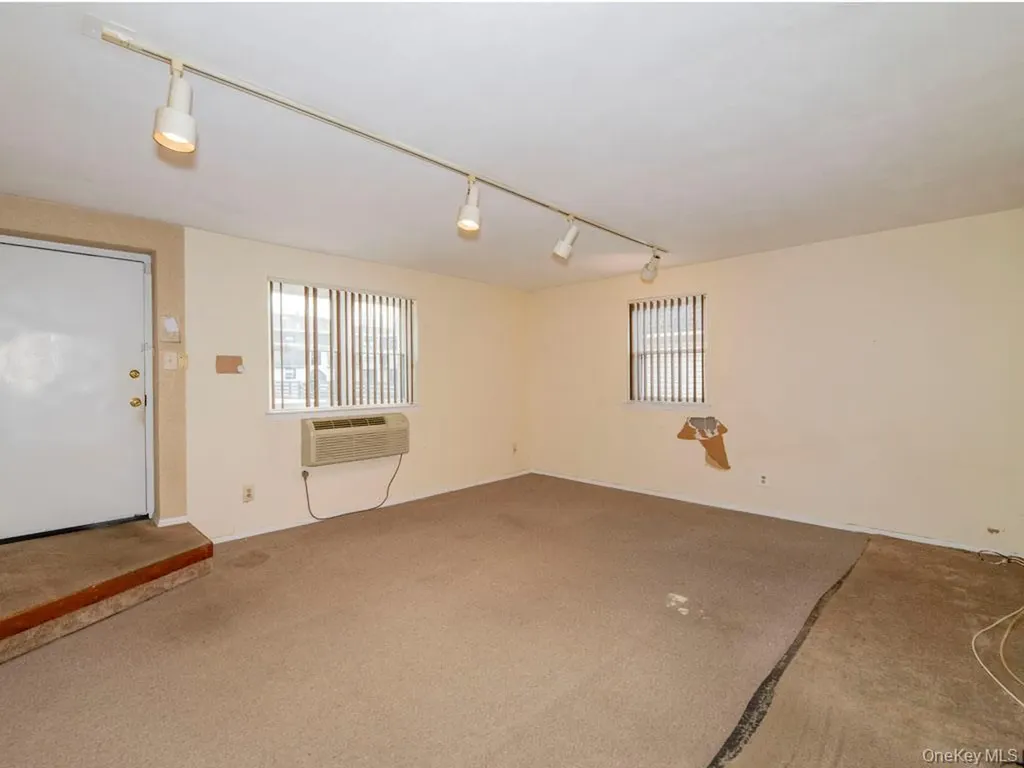 1337 Broadway Hewlett NY 11557
