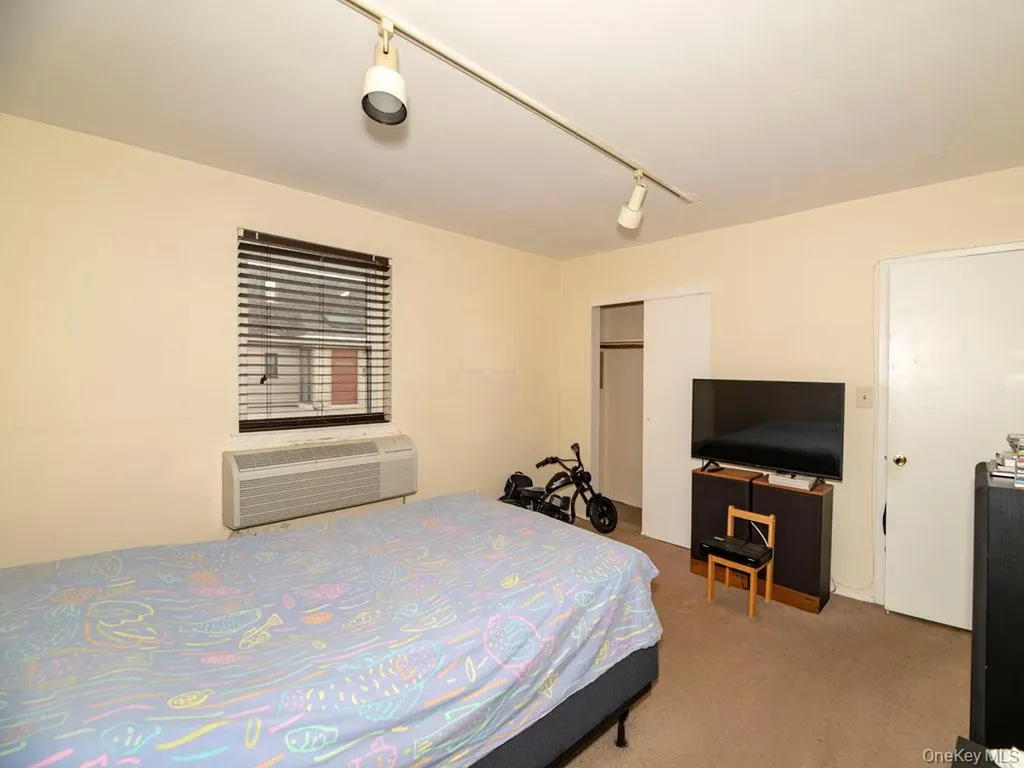1337 Broadway Hewlett NY 11557