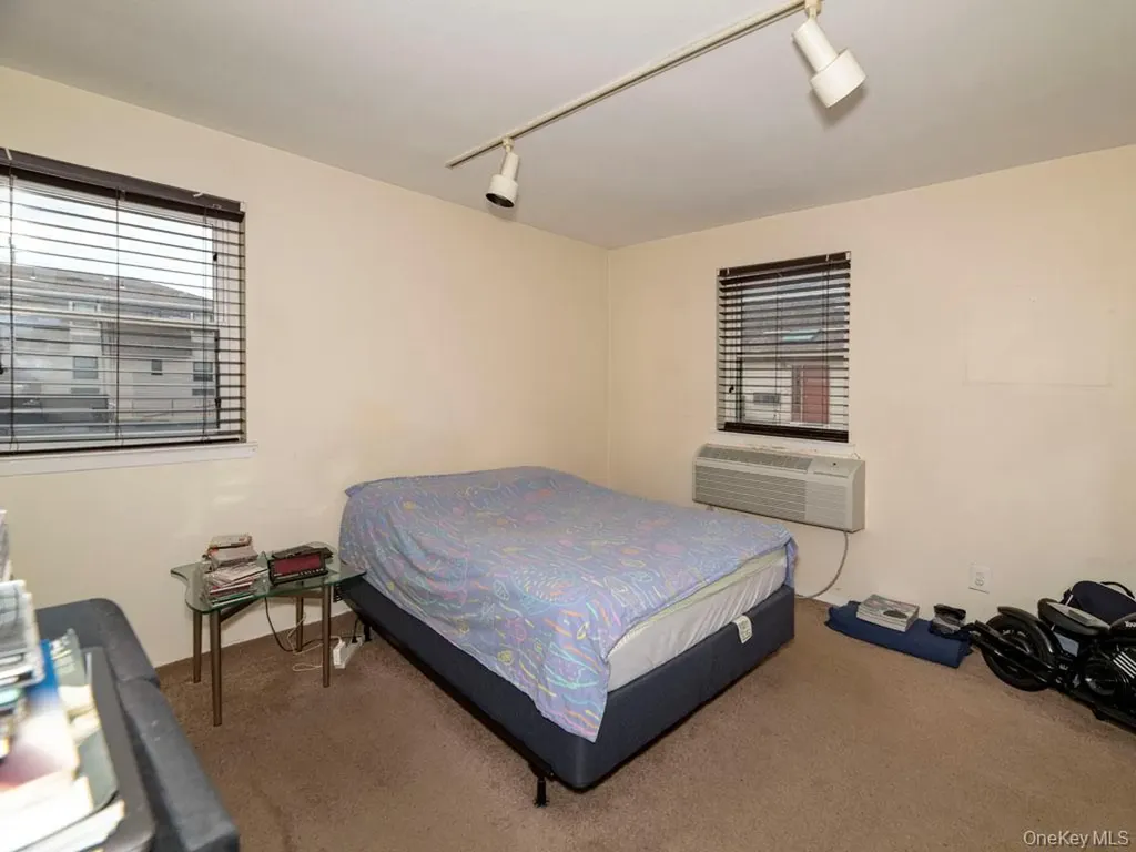1337 Broadway Hewlett NY 11557
