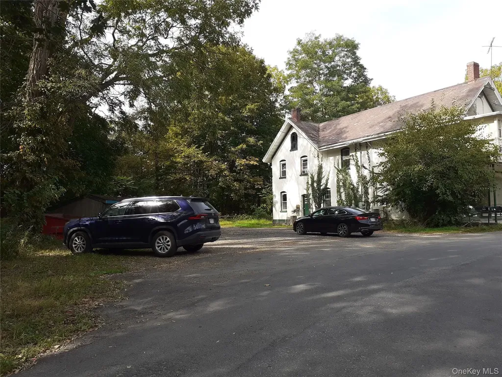 1 Sackett Square Chester NY 10918