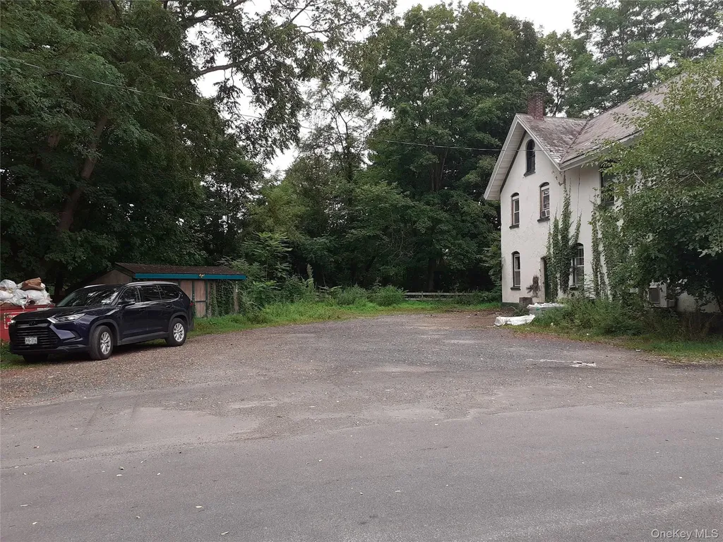 1 Sackett Square Chester NY 10918