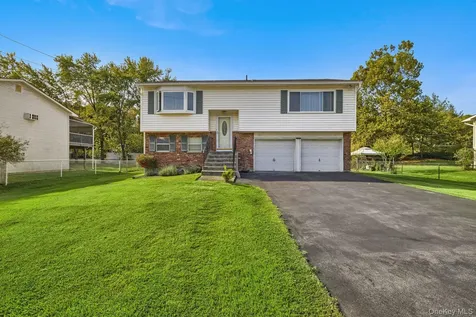3 Shelley Road Poughkeepsie NY 12603